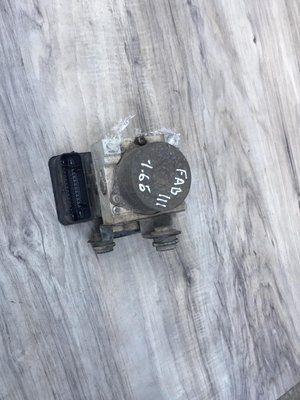 Блок АБС 6R0614117 Skoda Fabia 3, б.у. 6R0614117 фото