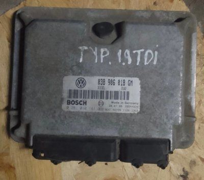Блок управления двигателем 038906018GM, б.у. 038906018GM фото