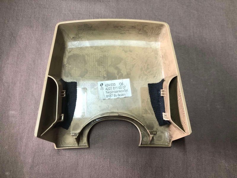 Накладка на крепление зеркала салона Mercedes w221, S-класс 2218110007 фото