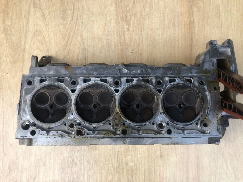 Головка блока цилиндров Mercedes двигатель M273 V8, 4.7л.,б.у 2730162401  2730162401 фото