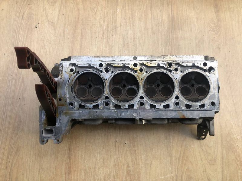 Головка блока цилиндров Mercedes двигатель M273 V8, 4.7л.,б.у 2730162401  2730162401 фото