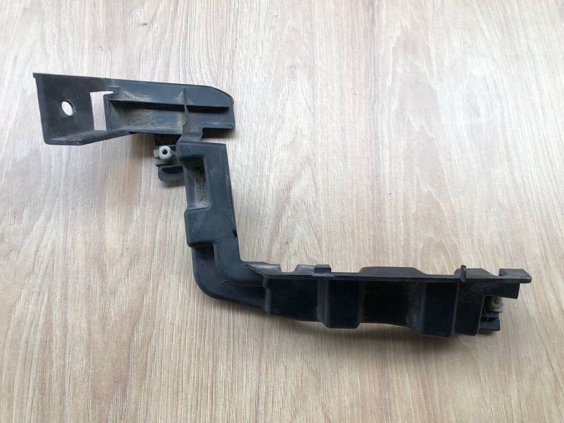 Кріплення ліве заднього бампера LR037916, CK521713919AA Range Rover Vogue L405 б.в. LR037916, CK521713919AA фото