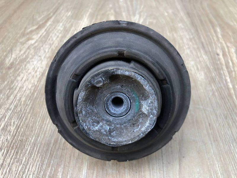 Подушка опора двигуна, ліва Mercedes C-class w203, купе, Б.в 2032400417 2032400417 фото