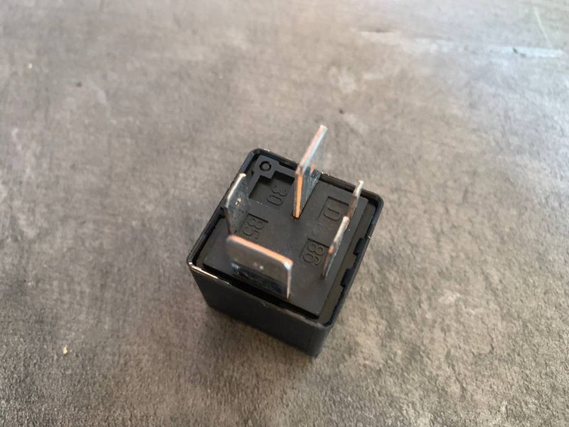 Реле указателей поворота Volkswagen Passat B6, 2005-2011 г., 3D0951253A, б.у. 3D0951253A                                 фото