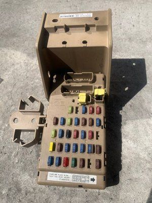 Блок предохранителей Subaru Impreza 3, 2007-2011 г., 82201FG010, б.у. 82201FG010 фото