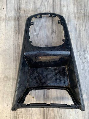 Накладка центральної консолі верхня Hyundai i30 хетчбек 2007-2012р., 84651-2R041,б.в. 84651-2R041 фото