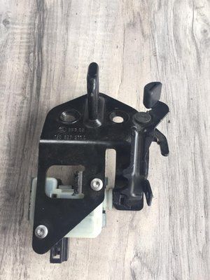 Замок багажника с актуатором 1Z0822511G Skoda А5, б.у. 1Z0822511G фото