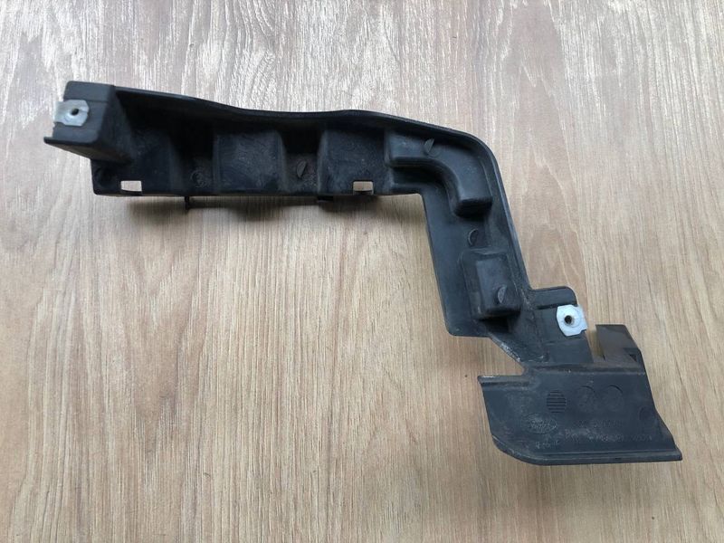 Кріплення праве заднього бампера LR037915, CK5217B918AA Range Rover Vogue L405 б.в. LR037915, CK5217B918AA фото