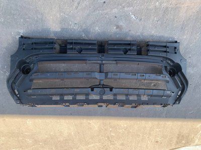 Каркас решітки радіатора Ford Escape MK3 / Kuga MK2, 2016-2019 р., USA,GV458A164A. GV458A164A                                                             фото