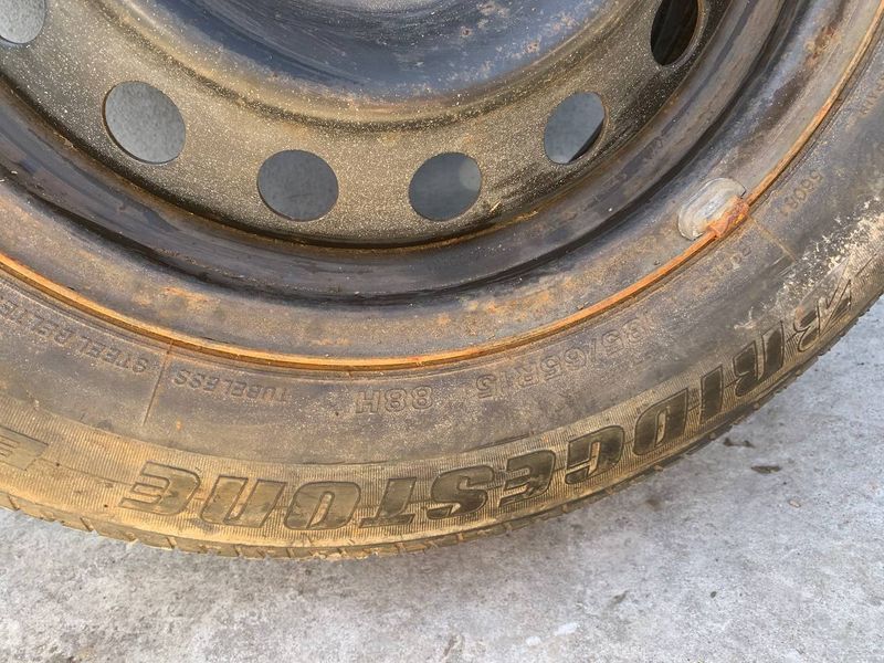 Запасне колесо 185/65 R15 Nissan Almera N16, 2005 р., б.в. 22220065108 фото