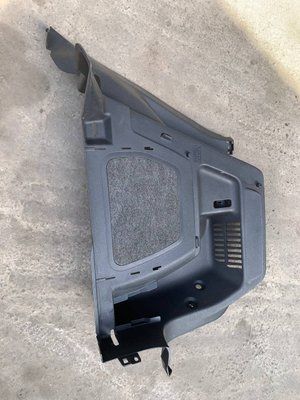 Карта багажника правая Skoda Fabia 2, хэтчбек, 5J6867428C, б.у. 5J6867428C фото