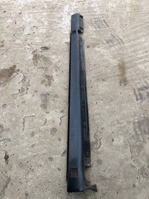 Накладка порога права Mercedes W220 S-class, б.в 2206900240 2206900240 фото