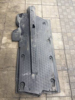 Захист днища лівий Skoda Fabia МК2, б.в. 6Q0 825 201 H фото