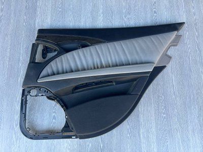 Карта, обшивка задней правой двери Mercedes W211 E-class, 2117301663, б.у.  2117301663 фото