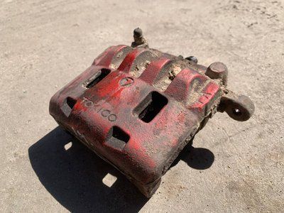 Суппорт передний левый Subaru Impreza 3, 2007-2011 г., 2.0 бензин, 26292SA010, б.у. 26292SA010 фото