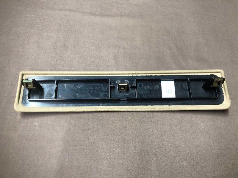 Накладка бардачка Mercedes w221, S-клас 2216800834 фото