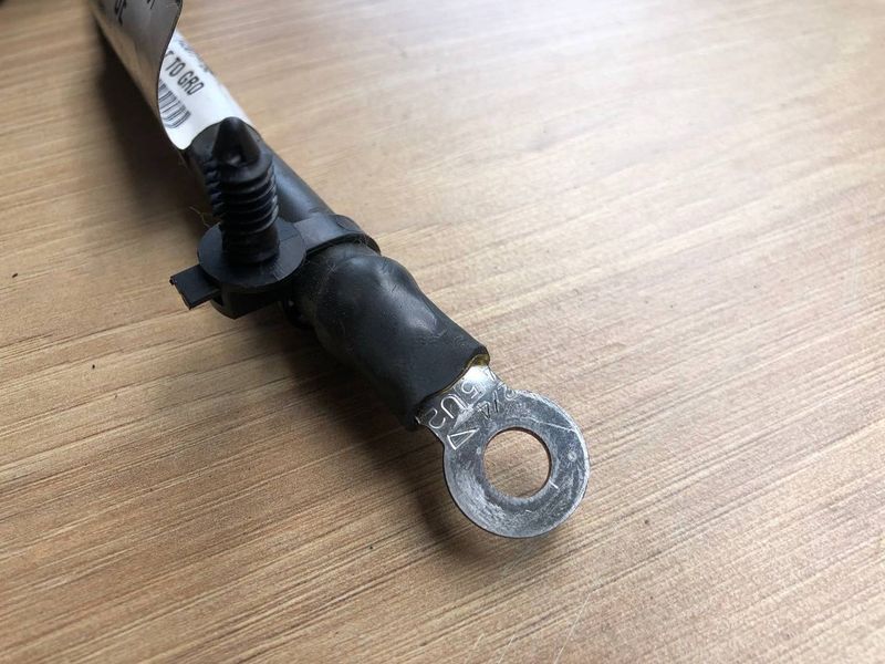 Провода от аккумулятора на массу LR040556, DK6214301BE Range Rover Vogue L405, б.у. LR040556, DK6214301BE фото