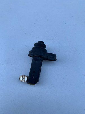 Датчик зачинення дверей Audi A4 B5 2000 р., універсал, 8D0947561B, б.в. 8D0947561B фото