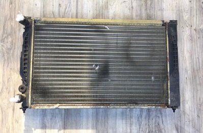 Радіатор охолодження Volkswagen Passat B5+, б.в. 4589975468 фото