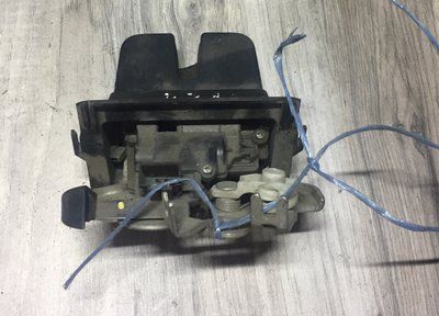 Замок ляди Skoda Octavia A7, б.в. 174642 04 03 1 фото