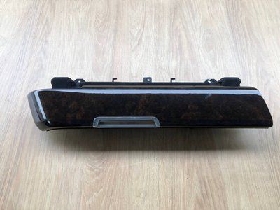 Декоративна накладка передньої лівої карти дверей CK52274W47А Range Rover Vogue L405 б.в. CK52274W47А фото