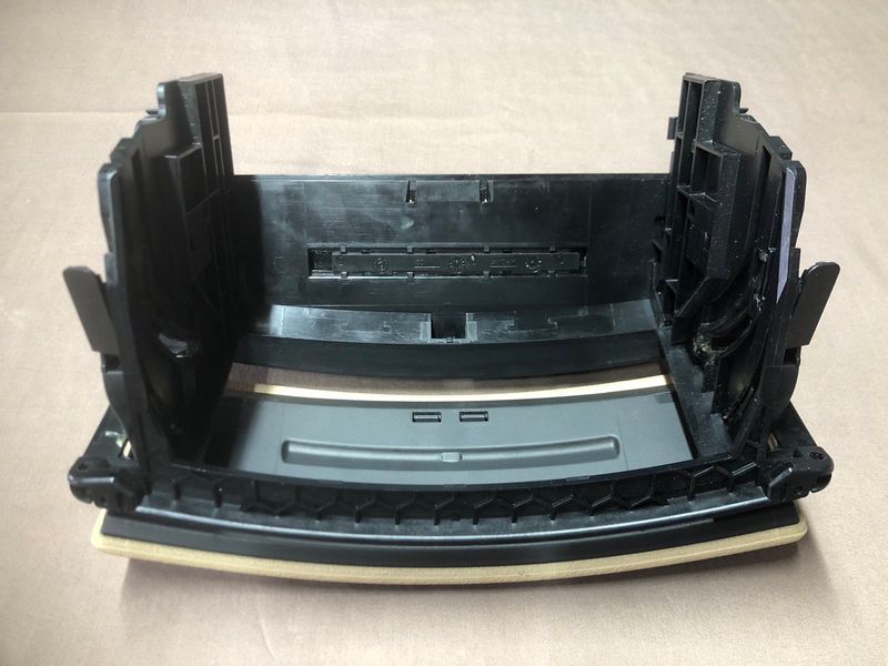 Бардачок у центральну панель Mercedes w221, S-клас, б.в. 2216800834 фото