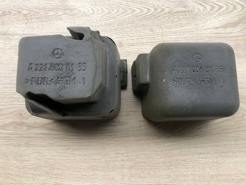 Шумоізоляція вакуумного насосу Mercedes W221, S-клас, б.в. 2218000135 2218000135 фото