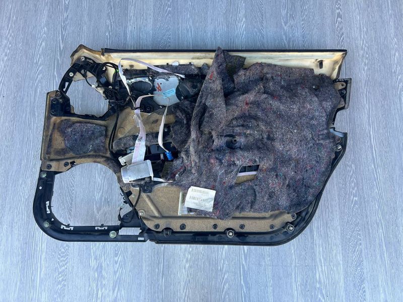 Карта, обшивка передней левой двери Mercedes W211 E-class, 2117205962, б.у.  2117205962 фото