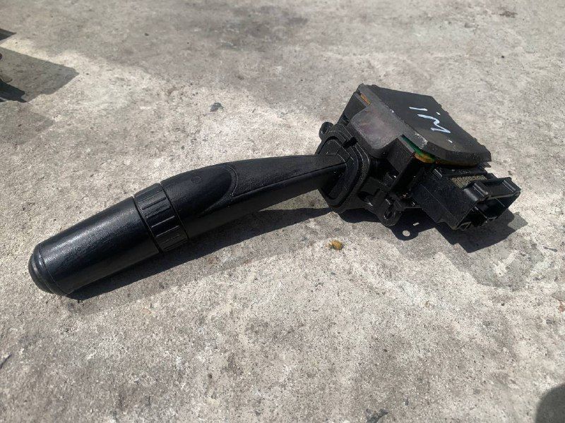 Подрулевой переключатель дворников Subaru Impreza 3, 2007-2011 г., 83114AG021, б.у.. 83114AG021 фото