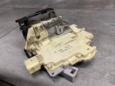 Замок передніх правих дверей Volkswagen Passat B6, 2005-2011 р.,3C1837016B, б.в. 3C1837016B фото