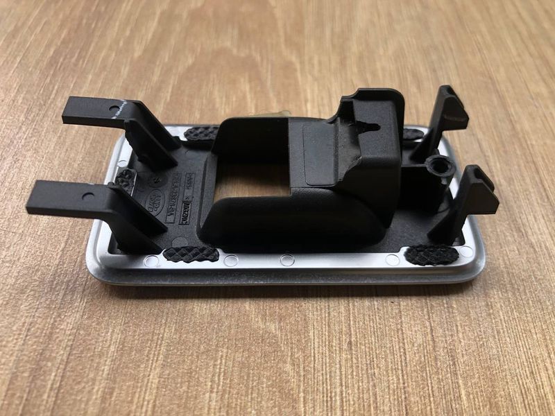 Накладка корпус кнопки стеклоподъемника LR036907, CPLA23878BA Range Rover Vogue L405, б.у. LR036907, CPLA23878BA фото
