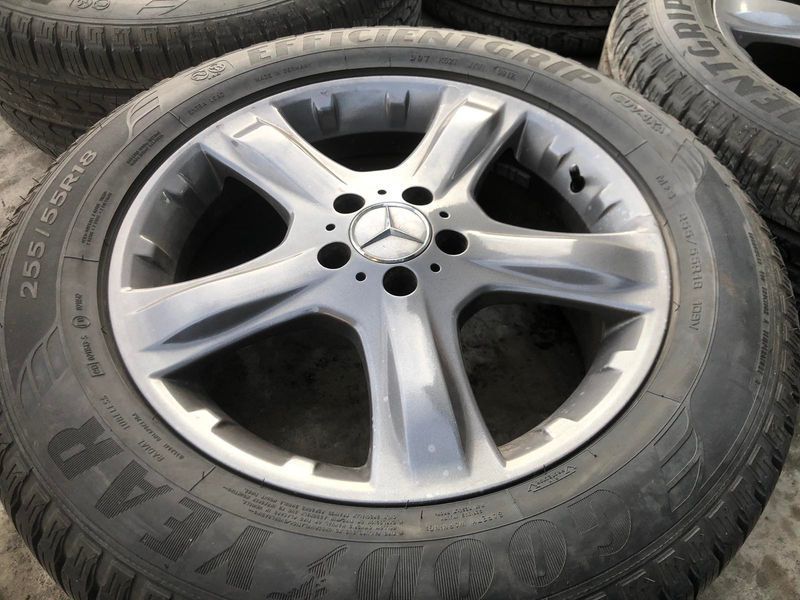 Комплект дисків R18 з гумою Mercedes W251 R-клас, б.в. 776544433 фото