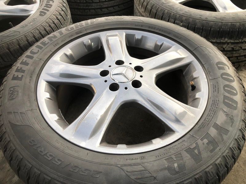 Комплект дисків R18 з гумою Mercedes W251 R-клас, б.в. 776544433 фото