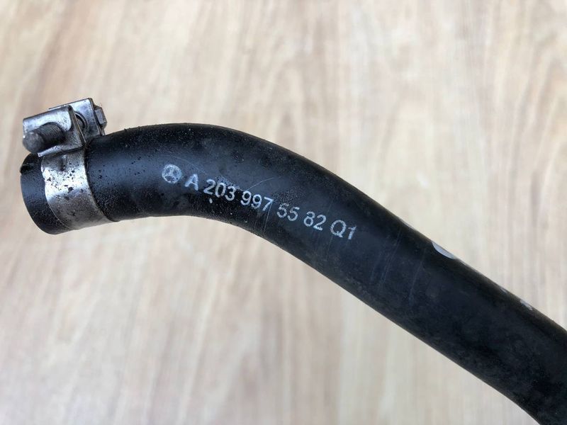 Патрубок, трубка ГУР Mercedes C-class w203, б.у 2039975582  2039975582 фото