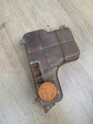 Бачок расширительный Chevrolet Epica 2006-2012 г., 2.0 бензин,б.у 96858859   96858859 фото
