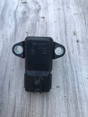 Датчик тиску Mitsubishi Lancer 9 1.6 бензин 2008 год, б.у. MN143855 MN143855 фото
