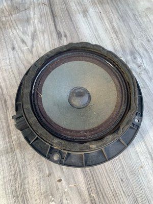 Динамік задніх правих дверей Hyundai i30 2007-2012, б.в. 96330-2H000 96330-2H000 фото