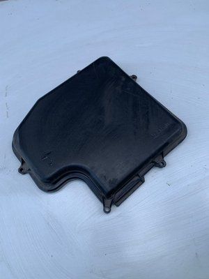 Крышка блока предохранителей Audi A4 B5 1.9 дизель, 2000 г, б. у. 8D1 907 613 A 8D1 907 613 22 фото