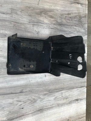 Майданчик акумулятора Mitsubishi Lancer 9, 1.6 бензин 2008 рік, б.в. MR516125 MR516125 фото