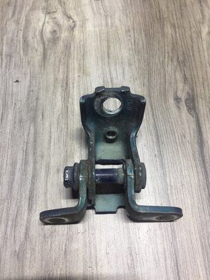 Петля двери Skoda Fabia 2, б.у. 5J9 833 4129 фото