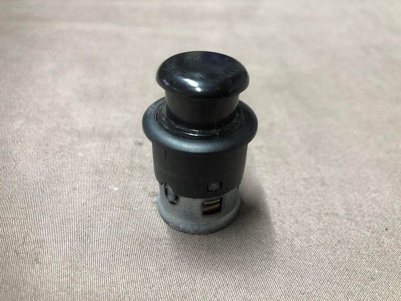 Прикуриватель Mercedes w221, S-класс 0009063800 фото