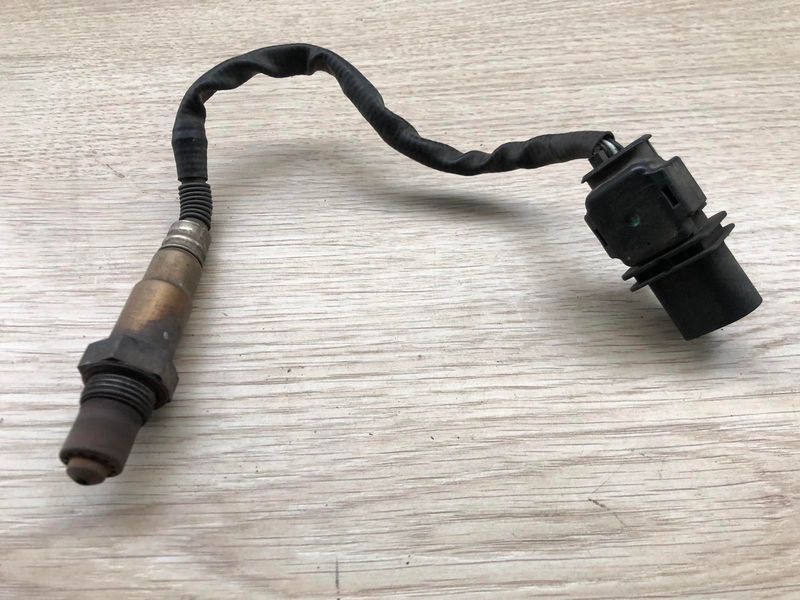 Лямбда-зонд датчик до каталізатора короткий Mercedes w221, S-клас.0035426918 0035426918 фото