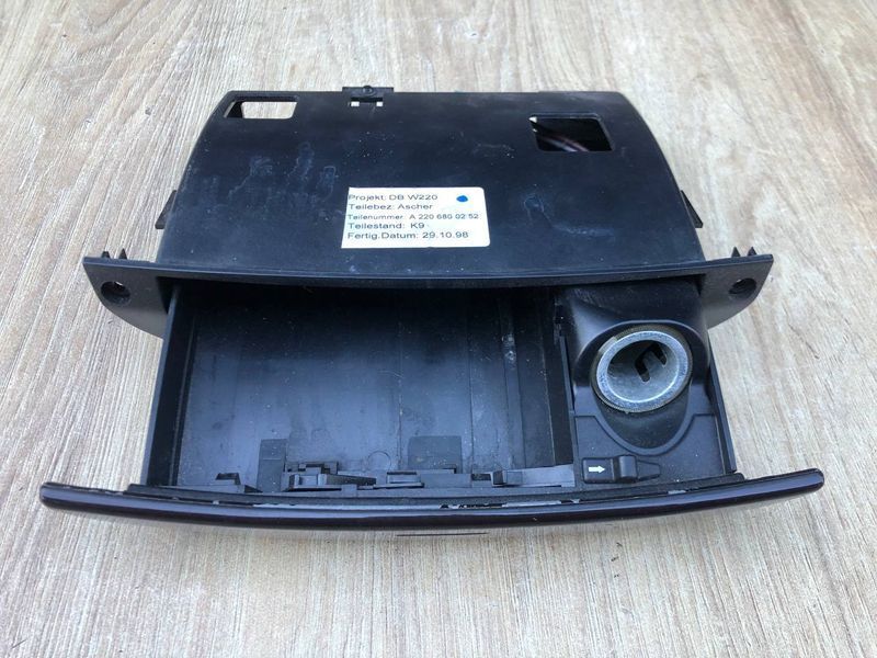 Пепельница Mercedes W220 S-class, б.у 2206800252  2206800252 фото