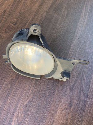Накладка на крепление сидения 72124-AC020 Toyota Avalon 2005-2012, б.у. 72124-AC020 фото