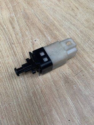 Датчик стоп сигнала Chevrolet Epica 2006-2012 г,б.у. 96874572  96874572 фото