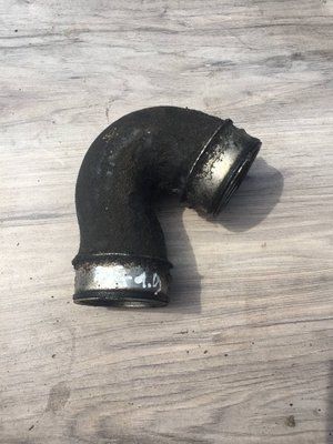 Патрубок интеркулера Volkswagen B5+, б.у. 4677866679 фото