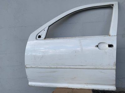 Двері передні ліві Volkswagen Golf, б.в. 45666666666666 фото