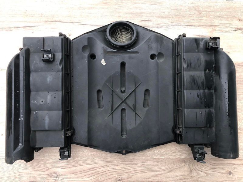 Корпус повітряного фільтра Mercedes W251, R-class, б.в 1120901501 фото