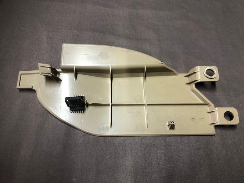 Накладка декоративна бежева Mercedes w221, S-клас 2216906625 фото