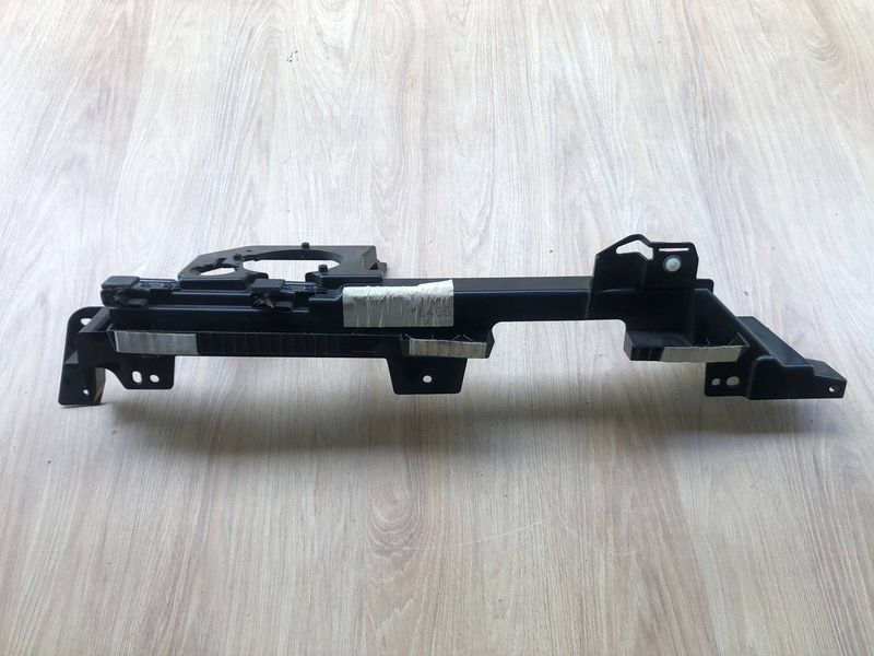 Карта пластик, багажное отделение, боковая отделка справа LR037193, CK5245530AE Range Rover Vogue L405, б.у LR037193, CK5245530AE фото